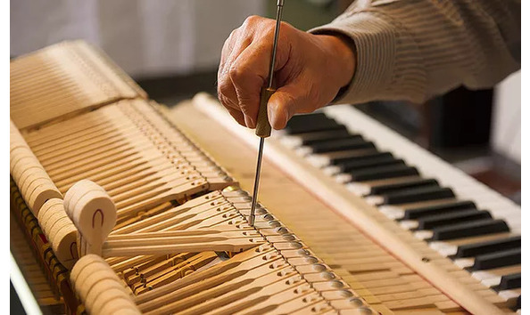 Big image piano