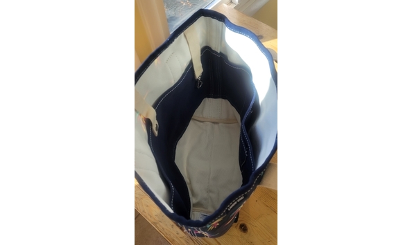 Big image on the go interior 345x594