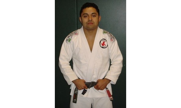 Big image artfrontpose 01