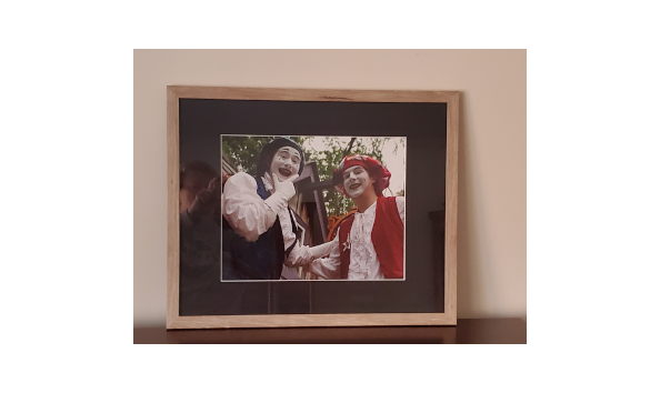 Big image stiltwalkers