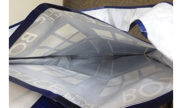 Big image 202102acc004 3   doctor who tardis swag bag