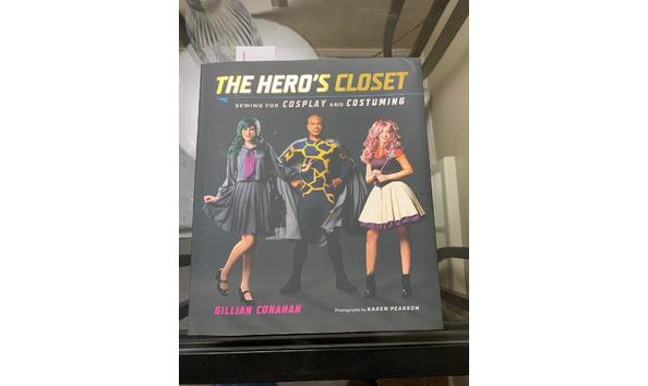 Big image 202110bk002   the hero s closet 1