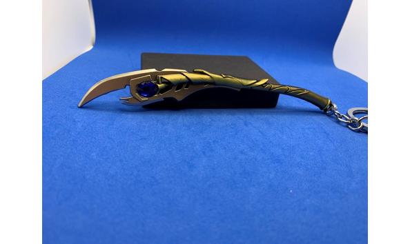 Big image 202110jwy057 keychain lokis scepter 3
