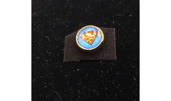 Big image 202110jwy002   superman lapel pin 1 of 2