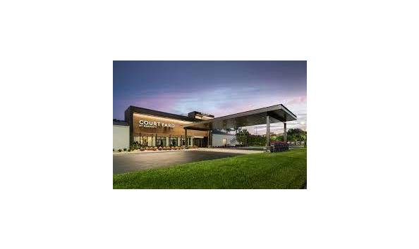 Big image courtyard tampa