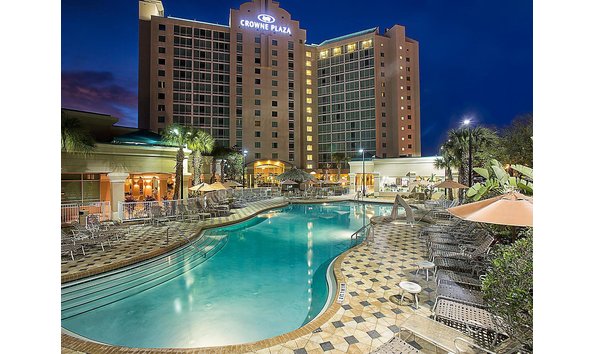 Big image crowne plaza universal