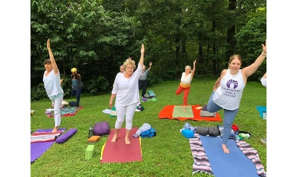 Big image yogaatpark  1 