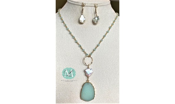 Big image item 10  chalcedony   smaller size