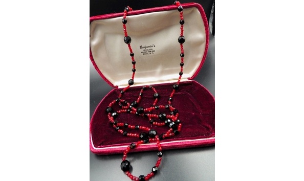 Big image necklace   red