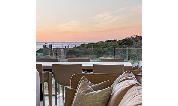 Big image smiths beach.2