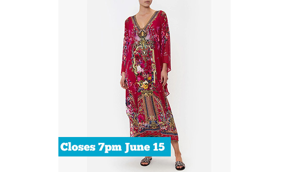 Big image camilla date