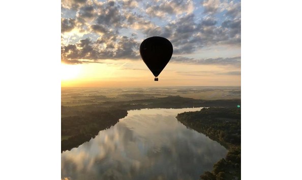 Big image champagne balloon ride 2