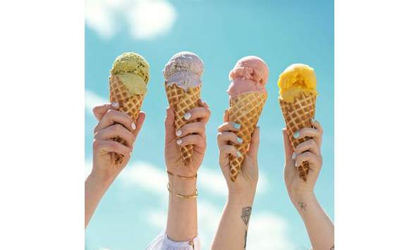 Big image gelato cones