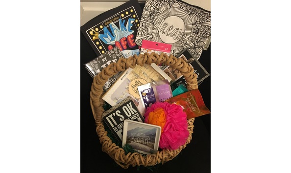 Big image girls dorm kit