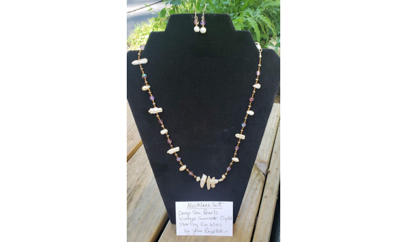Big image necklace set