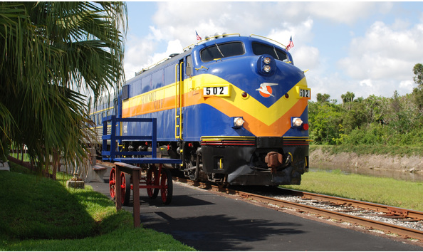 Big image murdermysterydinnertrain