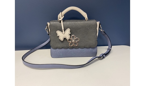 Big image 251cfb37 171b 48c1 9df5 d978933bda43