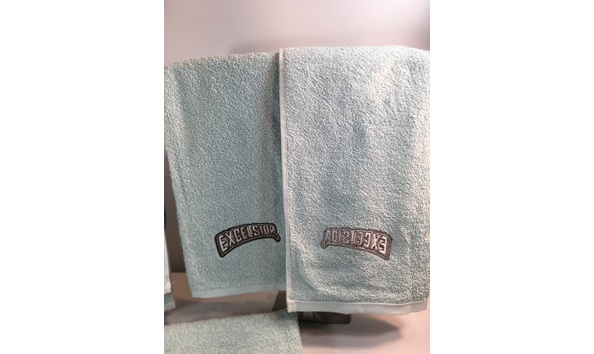 Big image 202205decor008 2   mint green with gold excelsior towel set