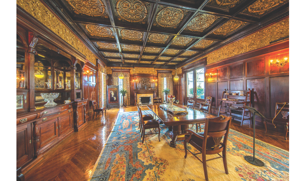 Big image moody mansion dining room