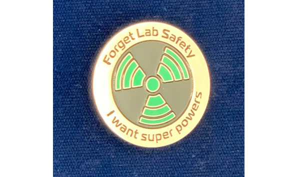 Big image 202208jwy017 2   forget lab safety pin