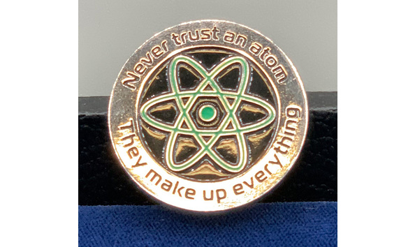 Big image 202208jwy018   glow in the dark atom pin