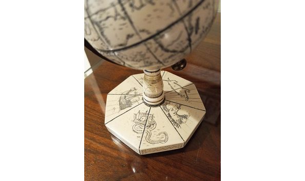 Big image scrimshaw globe 5