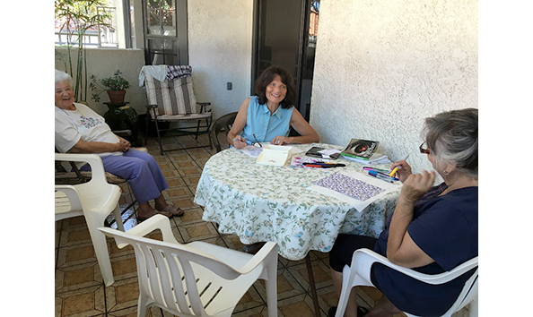 Big image outsidepatio472x354