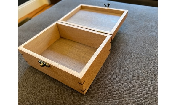 Big image cherry and walnut box 1