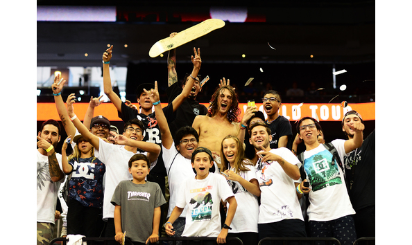 Big image evansmith crowd jakedarwenlr