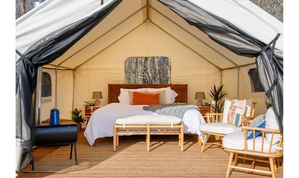 Big image inside tent1