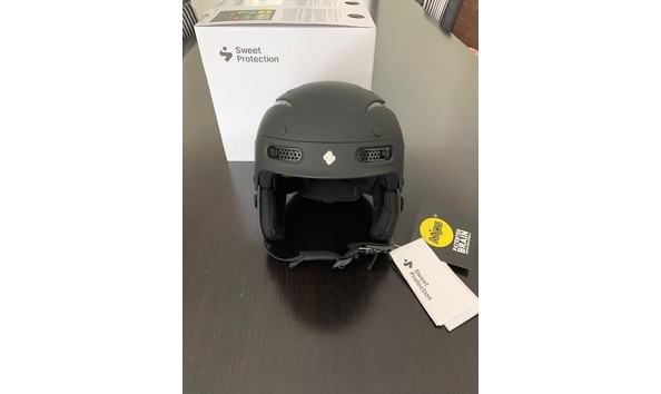 Big image sweet protection helmet with mps   dirt black l xl   canski donation