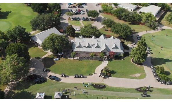 Big image big image silverhorn clubhouse