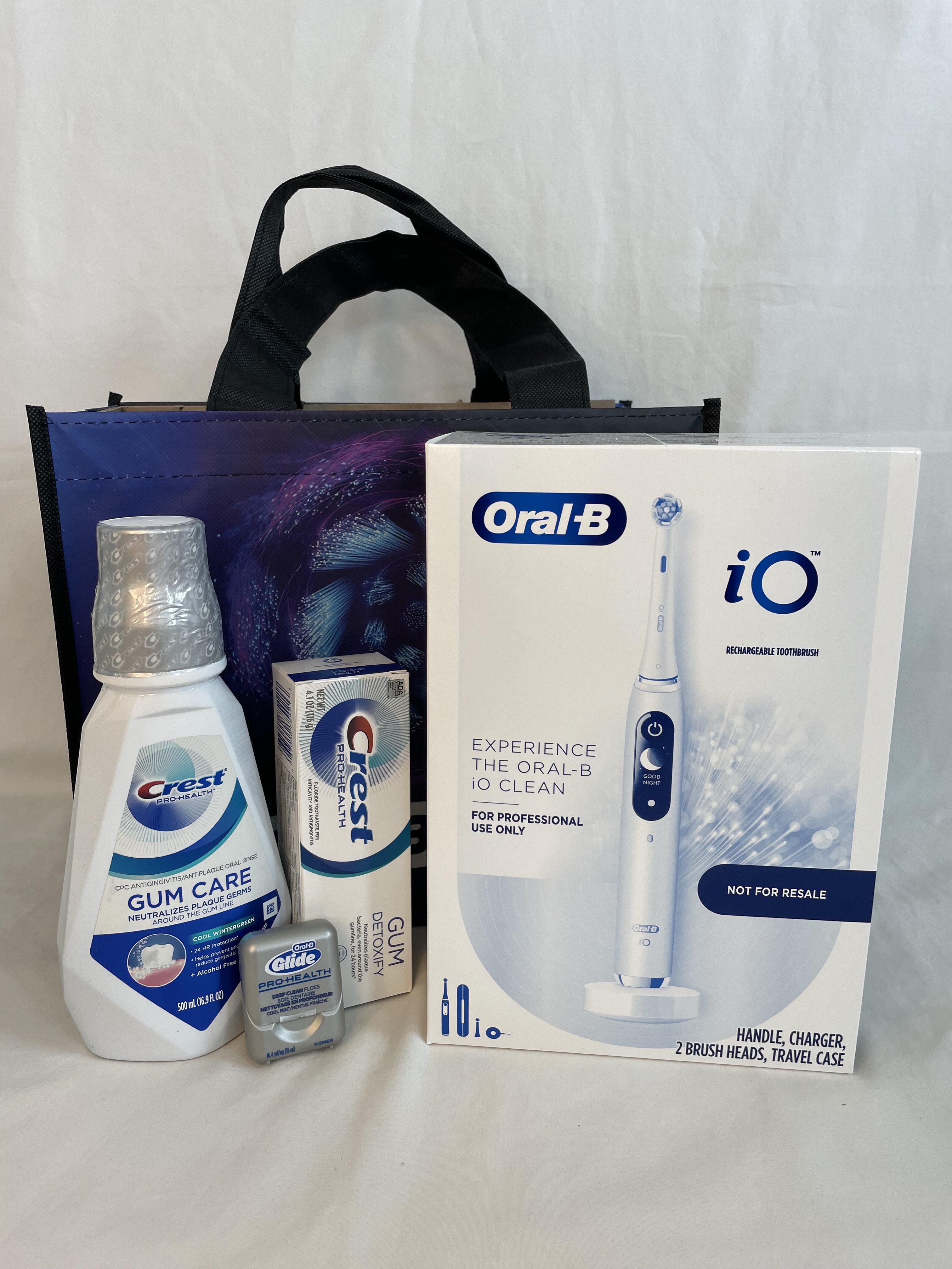 Oral B iO Electric Toothbrush Bundle