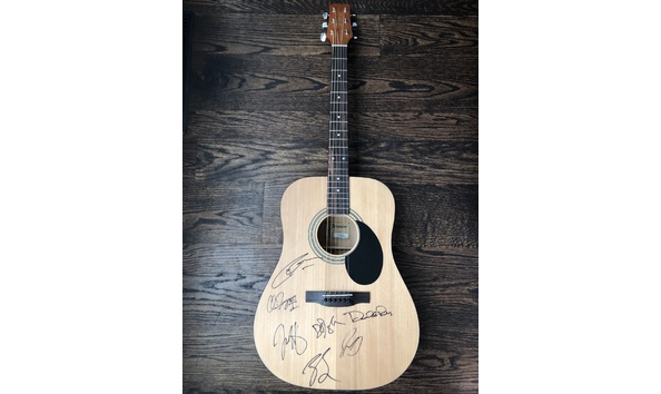 Big image auctionguitar1