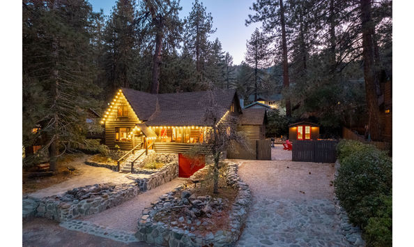 Big image wrightwood chalet   front of property