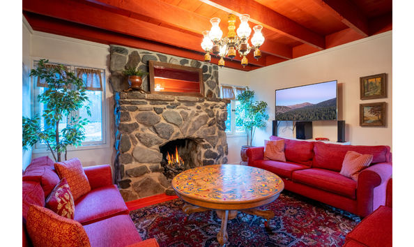 Big image wrightwood chalet   living room fireplace